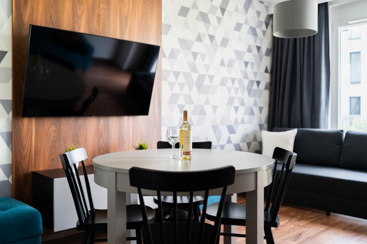 Big Apart - Atal Towers - 3 Rooms - Private Parking Place Breslavia Exterior foto